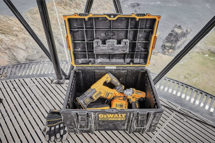 Zastosowanie skrzyni narzędziowej DEWALT DS300 ToughSystem 2.0