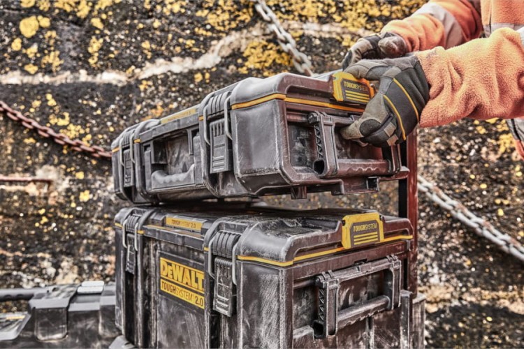 Zastosowanie skrzyni narzędziowej DEWALT DS300 ToughSystem 2.0