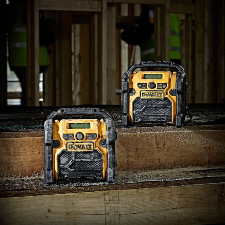 Radio budowlane DeWALT DCR019 zastosowanie