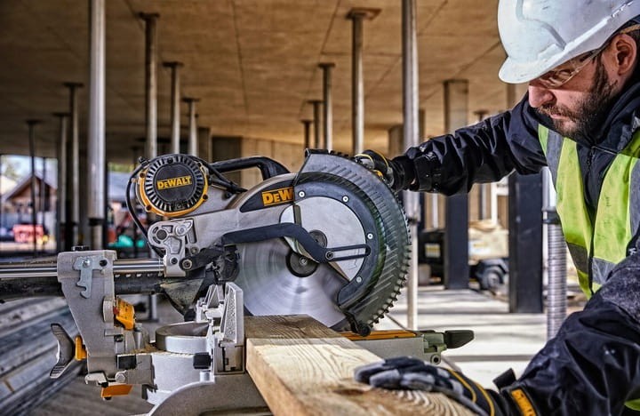 DeWalt DWS780