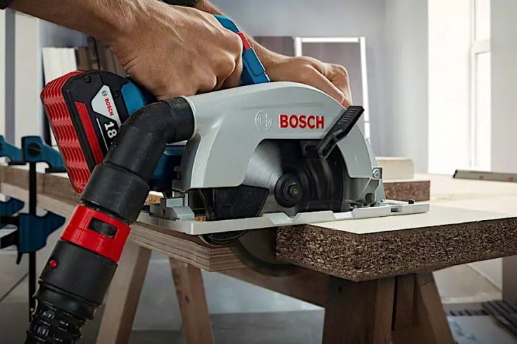 Zastosowanie pilarki tarczowej Bosch 18V 165mm GKS 185-LI