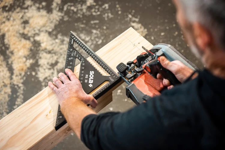 Kątownik RS30 Przymiar dekarski 30cm SOLA Zastosowanie