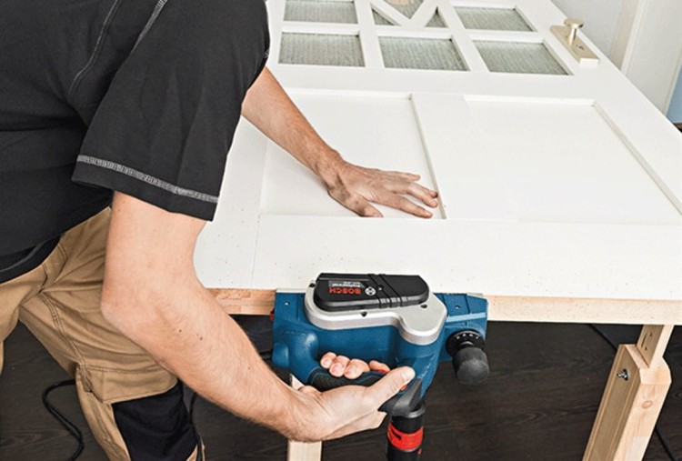 Bosch GHO 26-82 D Professional 710W