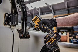 Zakrętarka DEWALT DCF850NT