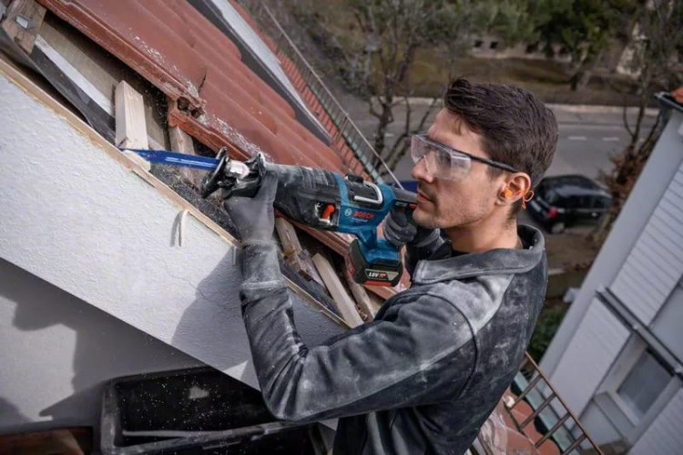 GSA 185 LI Bosch Pilarka akumulatorowa