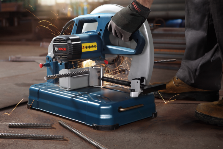 Zastosowanie piły do cięcia metalu BOSCH GCO 14-24 J