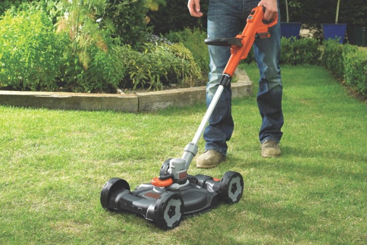 Black Decker CM100 Podstawa jezdna do podkaszarek