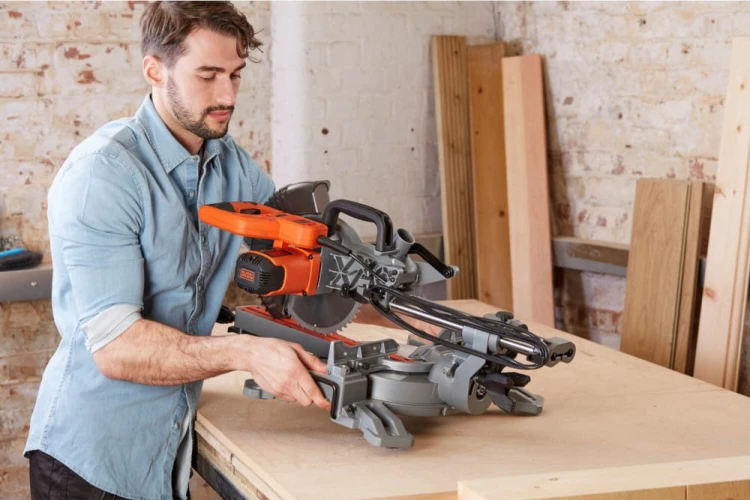 BLACK DECKER BES700