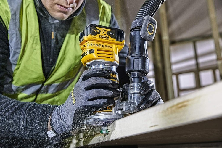 DCW604N Frezarka górnowrzecionowa 18V 8mm DEWALT