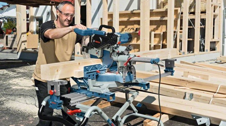 BOSCH GCM 12 SDE ukośnica 305mm 1800W