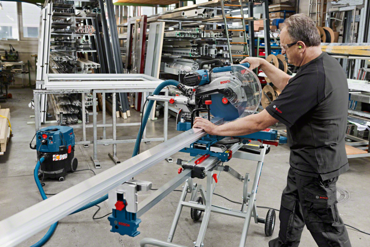 BOSCH GCM 12 SDE ukośnica 305mm 1800W zastosowanie