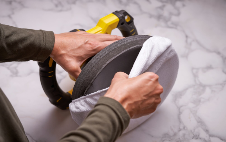 Polerka samochodowa STANLEY V20 SFMCE100 zastosowanie