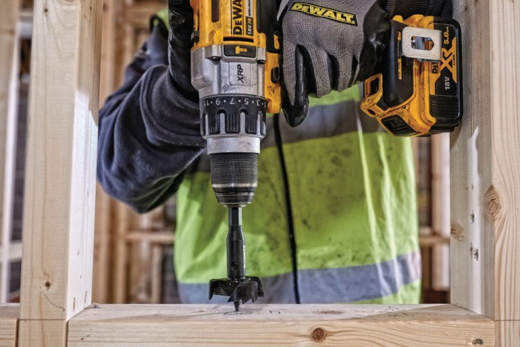 DEWALT DT4589 Samowiercące wiertło puszkowe SEDNIK do drewna 92mm