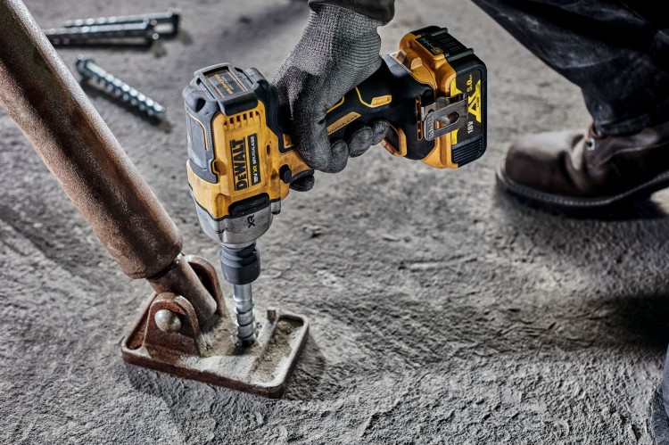 DEWALT DCF892N Klucz udarowy bezszczotkowy 1/2" 812Nm 4-biegi 18V "body"