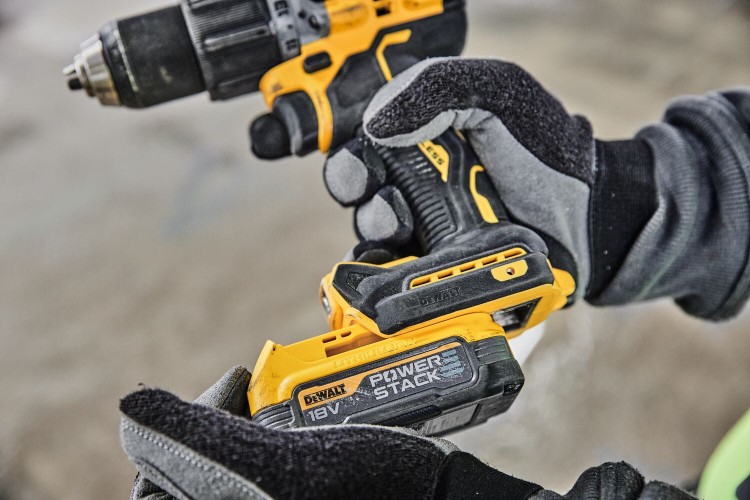 DeWALT DCD805NT Wiertarko wkrętarka udar. 18V XR 2-biegowa 90Nm + walizka