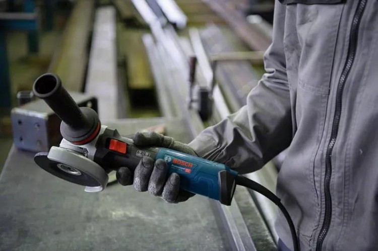 BOSCH 06017D0100 GWS 14-125 S Szlifierka kątowa 125mm 1400W gwint M14