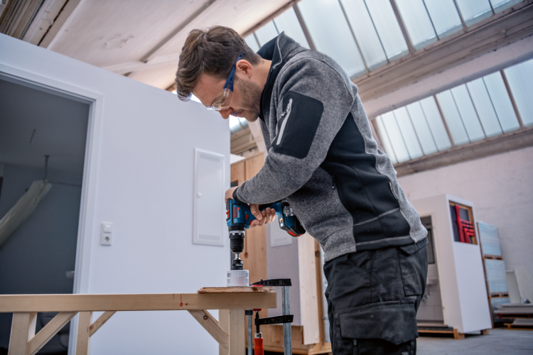 Bosch 06019K6100 GSB 18V-90 C Zastosowanie