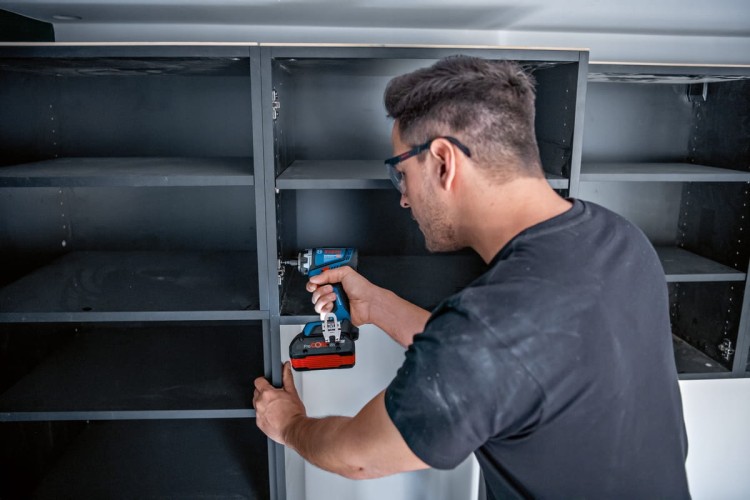 Bosch SR 18V-90 FC
