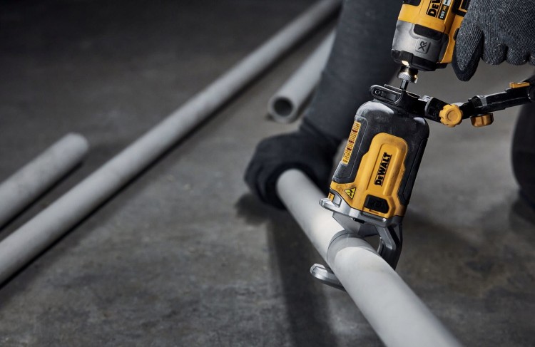 DT20560 DEWALT Przystawka Do Cięcia PCV PEX - Zastosowanie