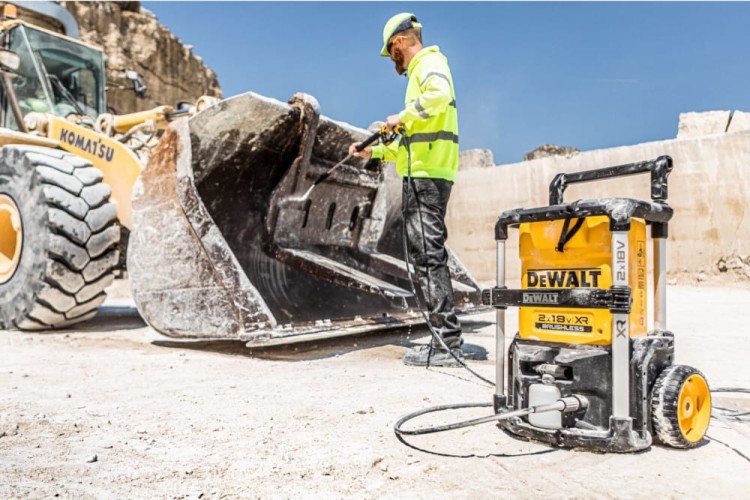 Myjka ciśnieniowa DEWALT DCMPW1600N zastosowanie