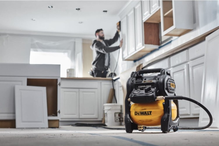 Kompresor DEWALT DCC1018N zastosowanie