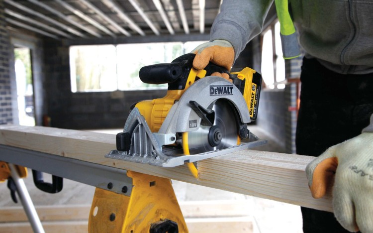 zastosowanie  pilarki tarczowej 165mm DeWALT