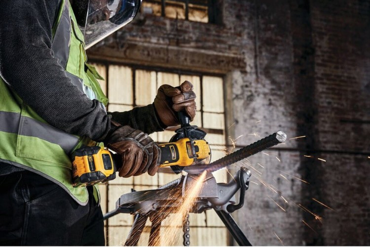 Szlifierka kątowa DeWALT DCG409VSNT 125mm 18V - Zastosowanie
