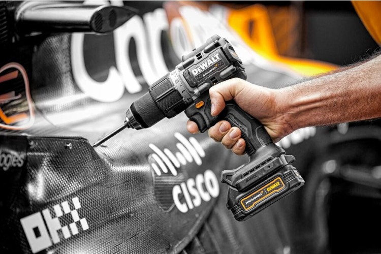 Wiertarko-wkrętarka McLaren DeWalt DCD85M zastosowanie