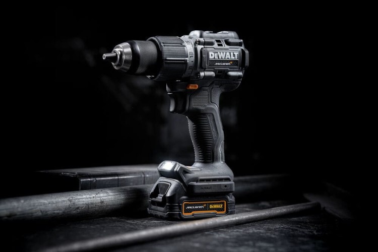 DeWalt DCD85M