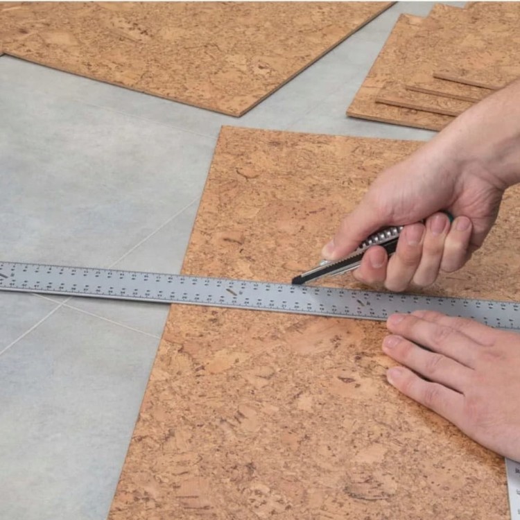 zastosowanie noża z ostrzem łamanym 9mm do korka