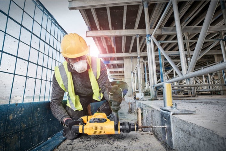 zastosowanie młota udarowego DEWALT D25810K