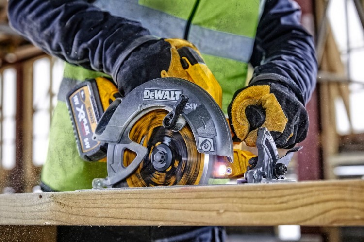 Zastosowanie Pilarki tarczowej piła 190mm DEWALT DCS578NT