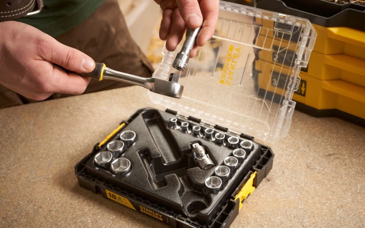 STANLEY FMMT98102-0 Zestaw nasadek + grzechotka 3/8" 18el. PRO-STACK