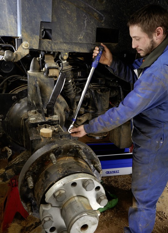 Klucz dynamometryczny 1/2 60 - 340 Nm Expert by Facom  - zastosowanie