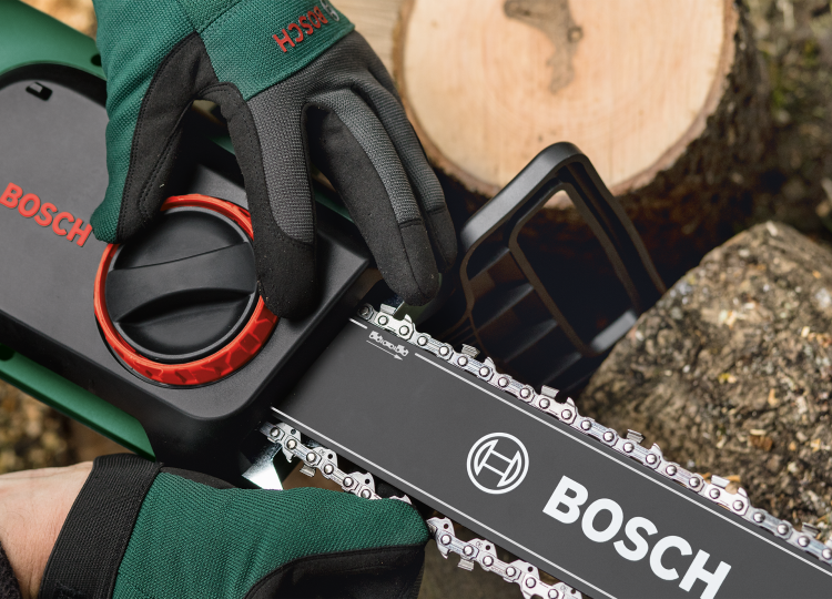 zastosowanie piły łańcuchowej UniversalChain 35 BOSCH 06008B8303