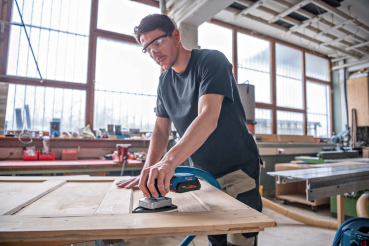 BOSCH Szlifierka oscylacyjna 18V GSS 18V-13 - Zastosowanie