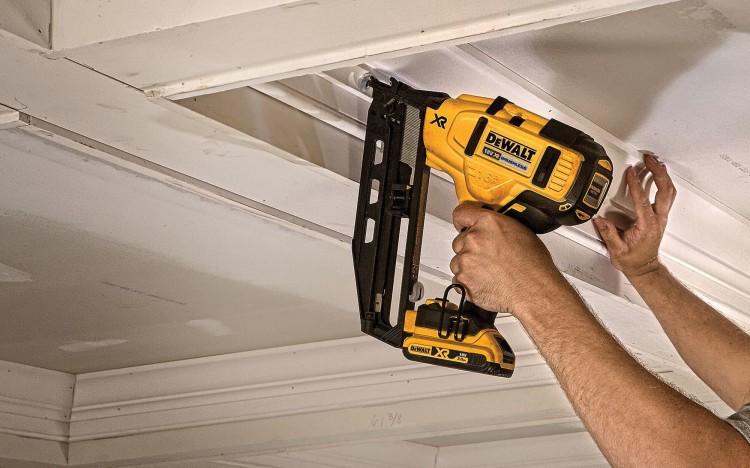 DeWALT DCN660NT