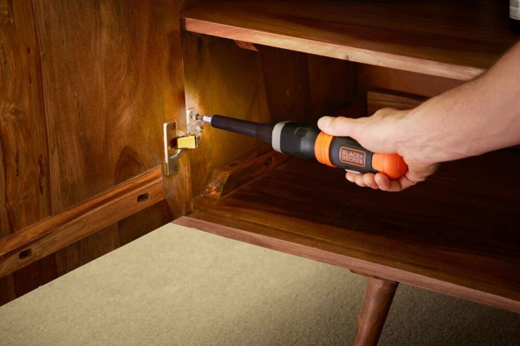 Wkrętak akumulatorowy Black Decker BCF601C zastosowanie