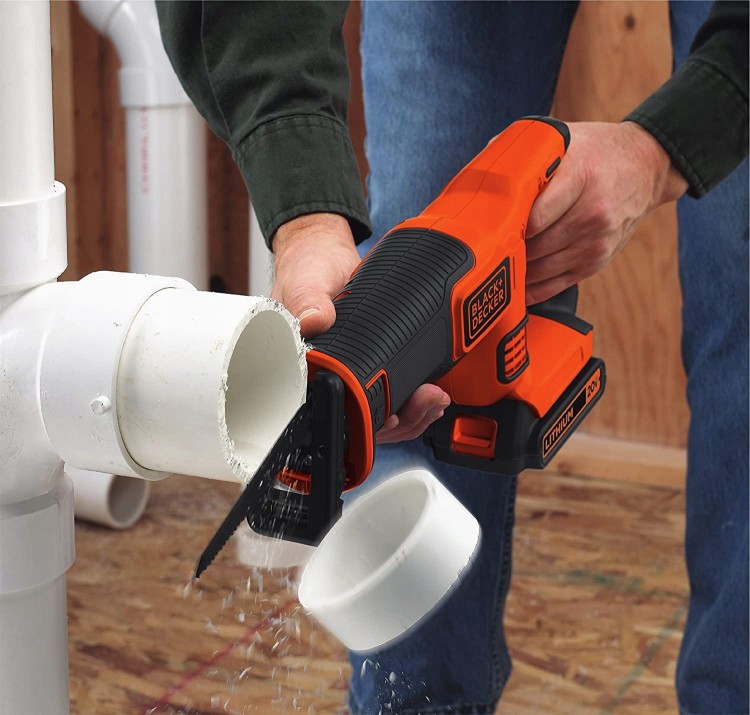 Pilarka szablasta BDCR18N Black  Decker - zastosowanie