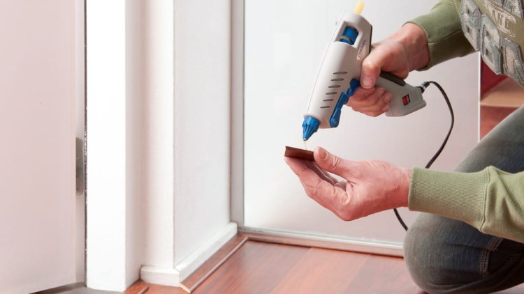 Pistolet do klejenia Dremel Glue Gun 940 zastosowanie