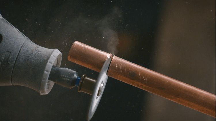 Zastosowanie DREMEL Tarczy tnącej do metalu EZ SpeedClic. 38 mm