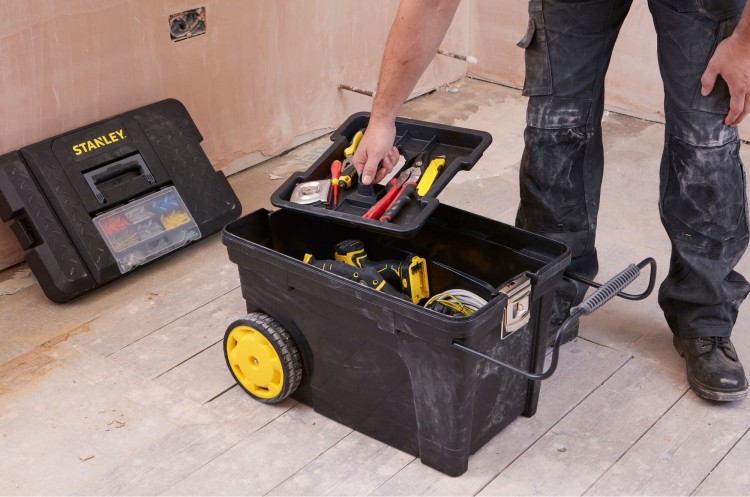 Zastosowanie  Skrzyni narzędziowej na kółkach 53l STANLEY 1-97-503  Mobile Contractor
