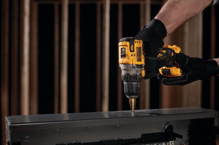 Wiertarko wkrętarka DeWalt DCD701D2 zastosowanie