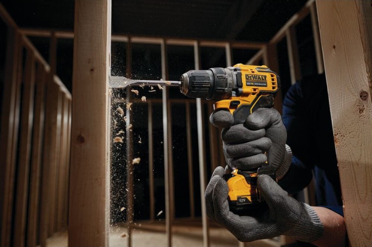 Wiertarko wkrętarka DeWalt DCD701 zastosowanie