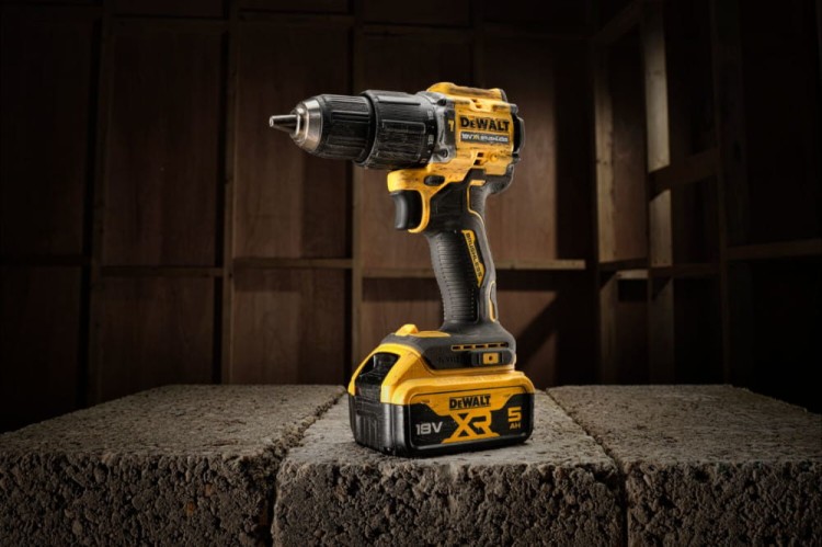 Wiertarko wkrętarka DeWalt DCD100YP2T zastosowanie