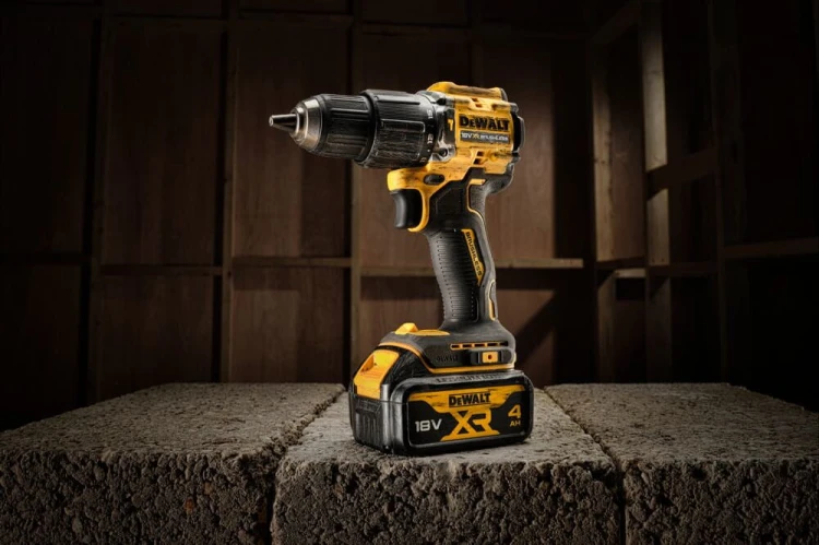 Wiertarko wkrętarka udarowa DeWalt DCD100YM2T zastosowanie