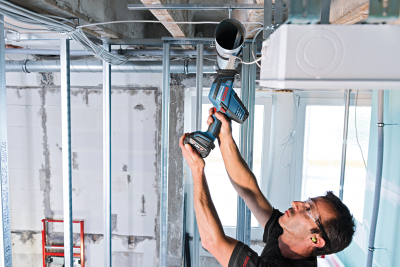 BOSCH Piła szablasta akumulatorowa 18V GSA 18V-LI C