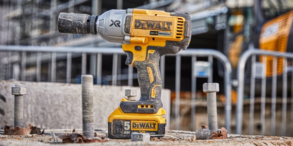 Zastosowanie klucza udarowego Dewalt XR DCF897