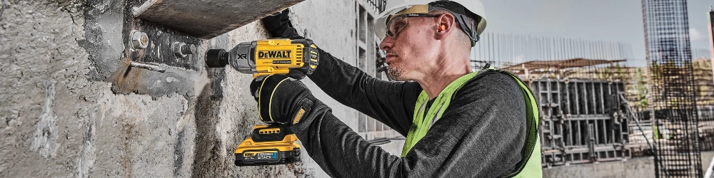 Użycie udarowego klucza DeWALT DCF900P2T