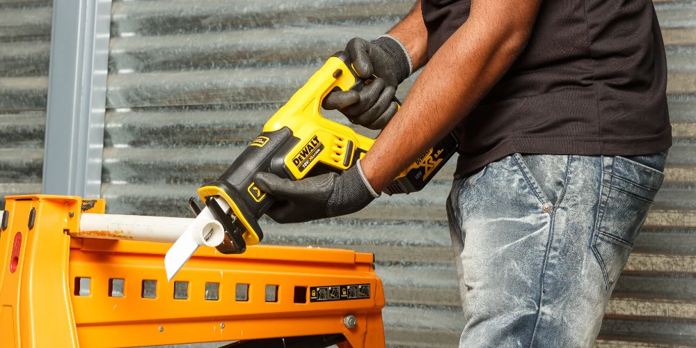 Zastosowanie Piły DeWALT DCS367